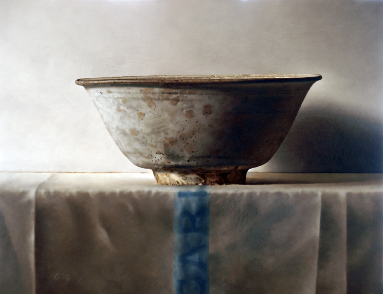 
	Grey Vung Tau bowl  oil on wood  56 x 73 cm
